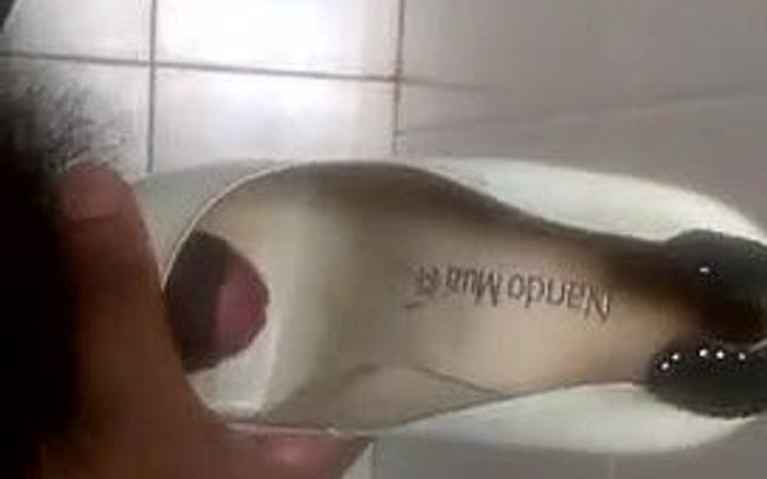 Sexy sereppu: Сперма на весь туфлі на високих підборах