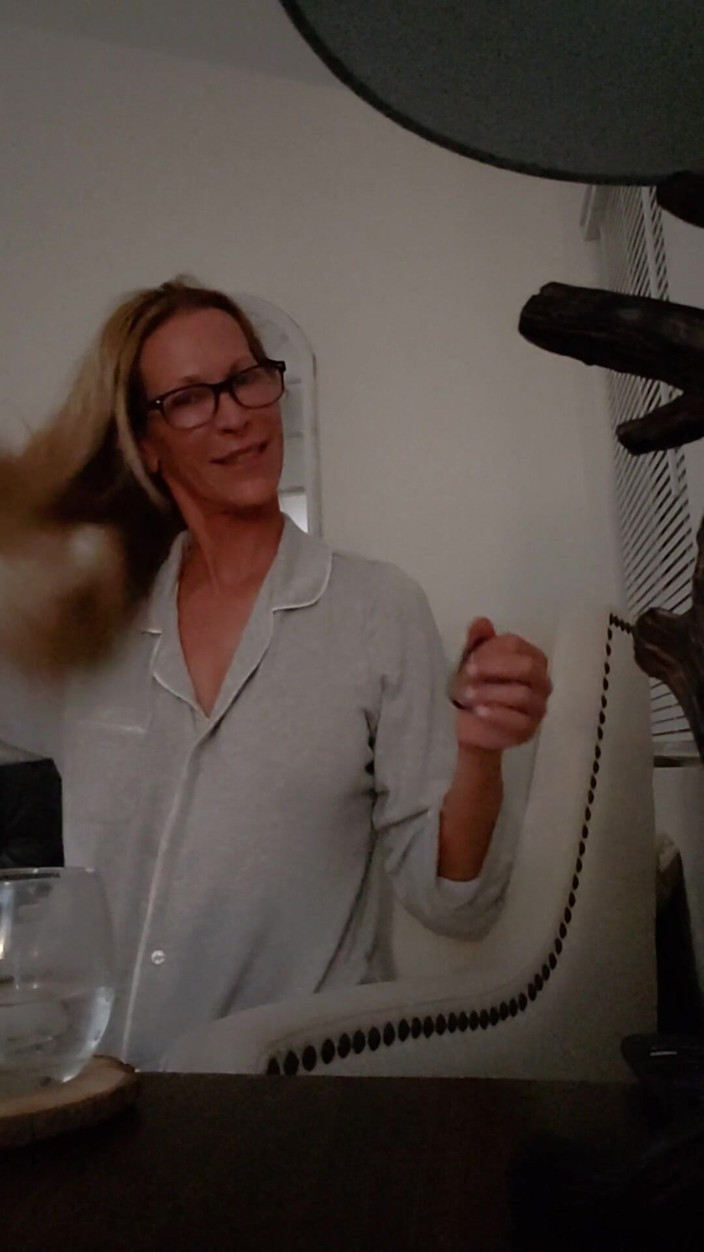 JessRyan: Teasing for My Fan Club! MILF Camgirl Jess Ryan