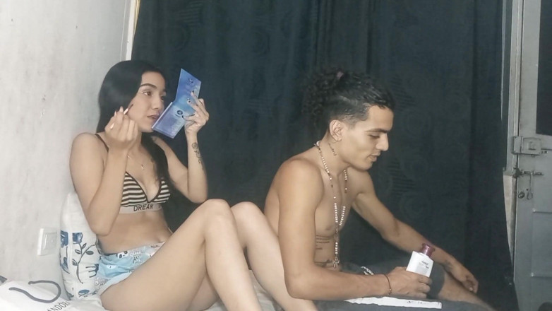 gledyxxx: Hey stiefschwester, kannst du mir eine Massage geben und dann...