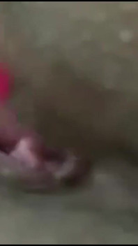 젖은 페티쉬 재미를 즐기는 콜롬비아 라틴계 여자