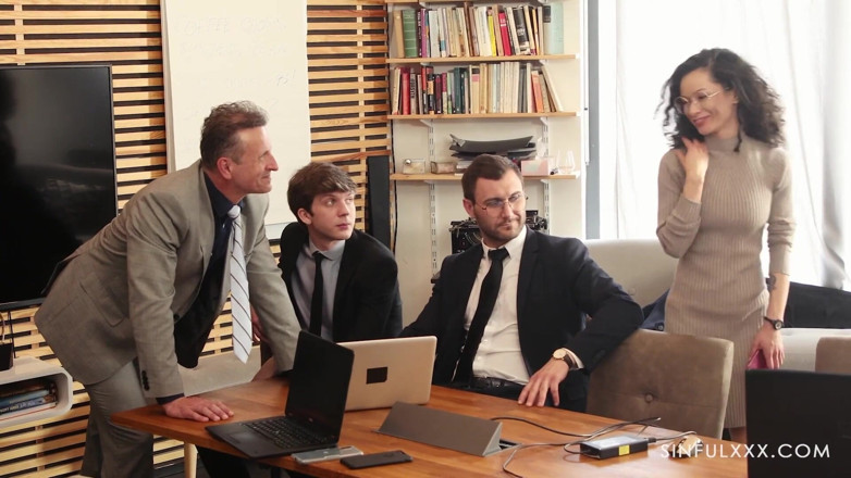 Sinfulxxx: Business insolito 1 - sinfulxxx
