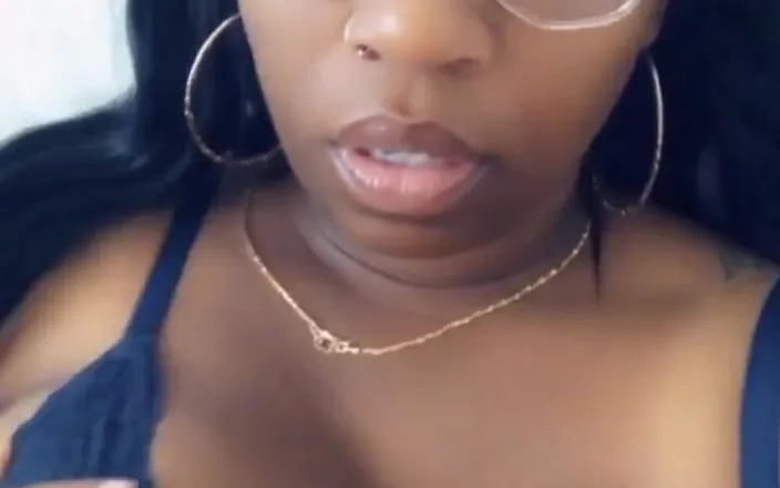 Diamond: I Like My Tasty Fingers