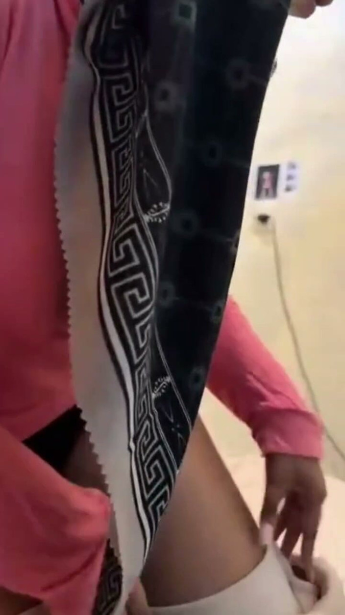 ProductiveApron784: ภรรยาของผู้ชายที่กระหายเซ็กส์จะมีอวัยวะเพศยาว