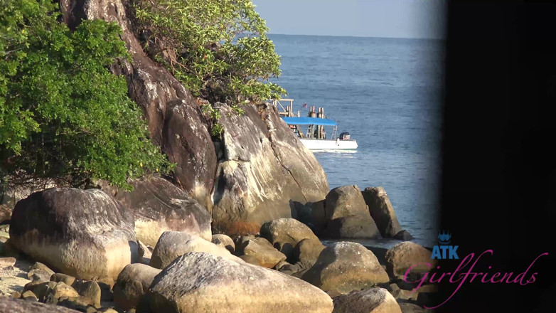 ATK Fans (Girlfriends): Virtueller urlaub auf Tioman Island mit Carmen Caliente teil 2