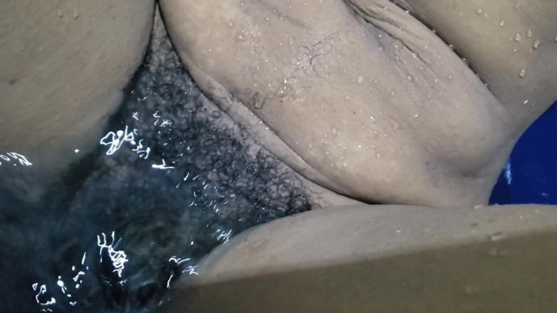 Lovemina: Piovendo sesso fatto in casa, moglie calda grande figa e...