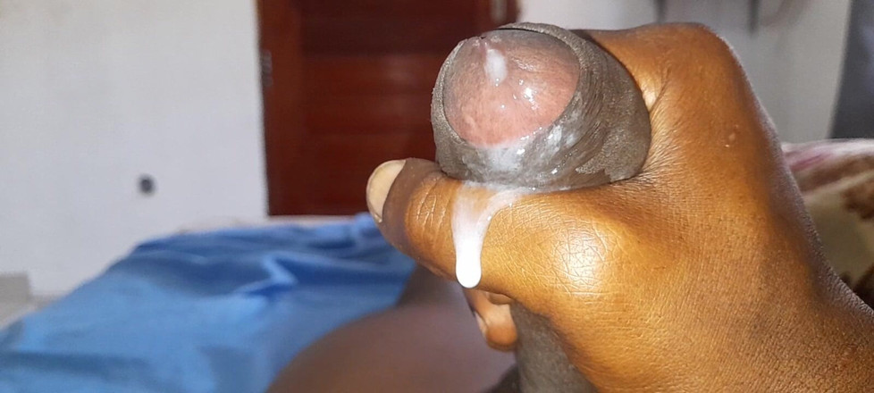 Bumba: 我的鸡巴上瘾了，每个人都感觉到了，总是想要更多