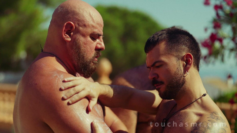 Charlie Ferreira: Sonnensahne auf zwei große hübsche bären, massage asmr