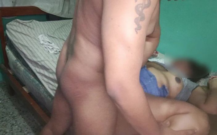 BigassMILF40: Come è bello scopare il culo grosso della mia sorellastra quando...
