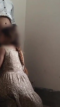 방에서 여자를 따먹는 인도 이웃