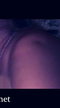 Vicky Wilfing grup seks kulübünde emiyor