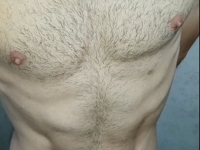 Cute Amateur Boy with Athletic Body and Hairy Chest (Rey rey)