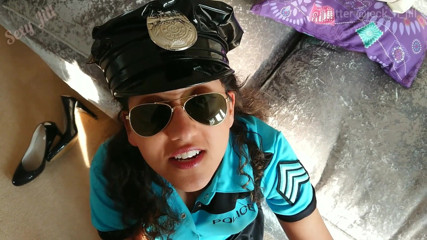 Big Ass Latina: Coronavirus quarantine cop fucks her suspect into giving up his...