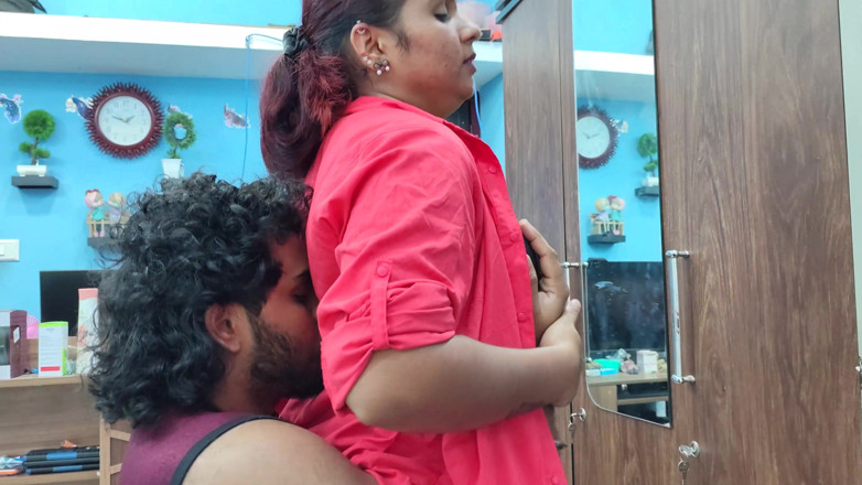 Vaigavarun45: Neck Kiss Boobs Press Kiss Romance in Shirt and T...