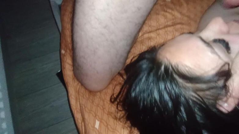 Ionut899: Je suce une bite et j’adore ça
