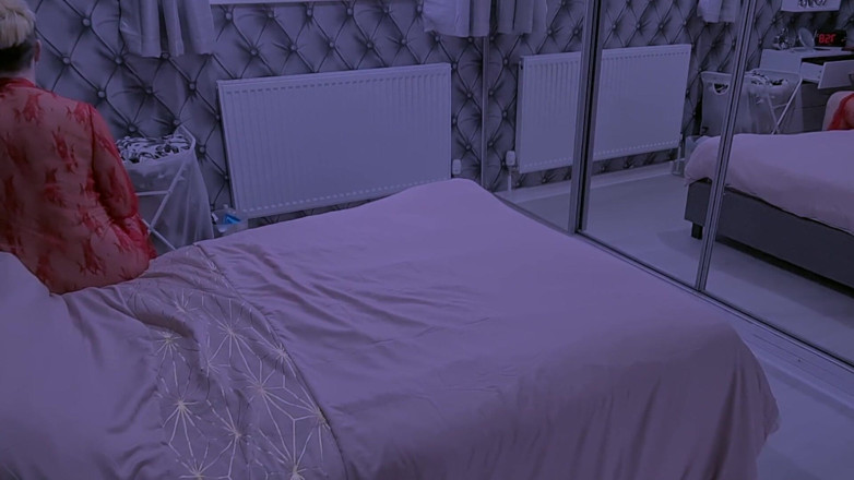 Kylie Britain Adventures: Утренний хвост члена