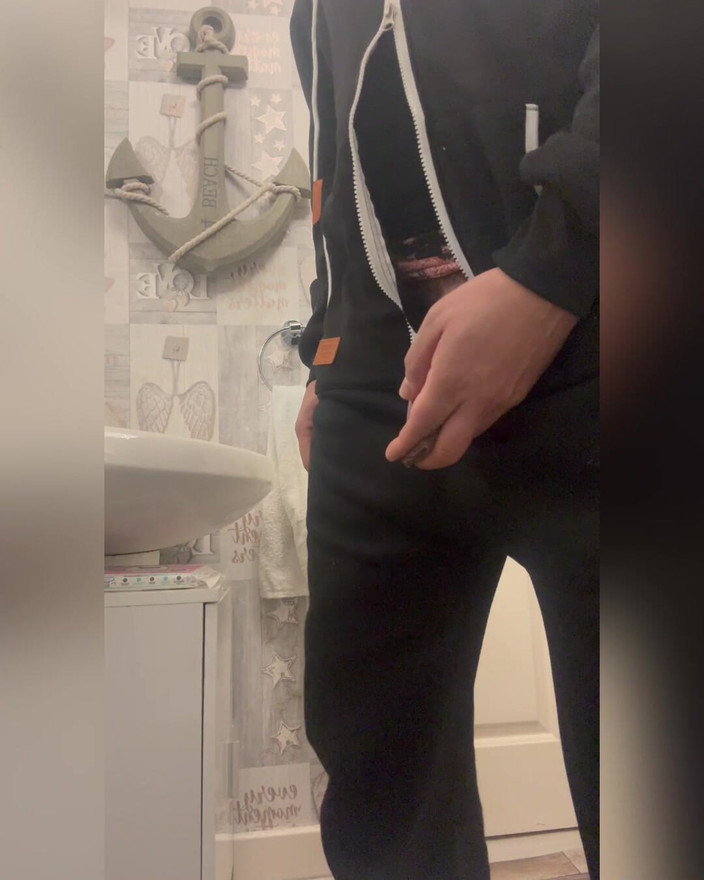 Hot dick in your ass: Ik en mijn grote lul pissen, vind je het leuk...