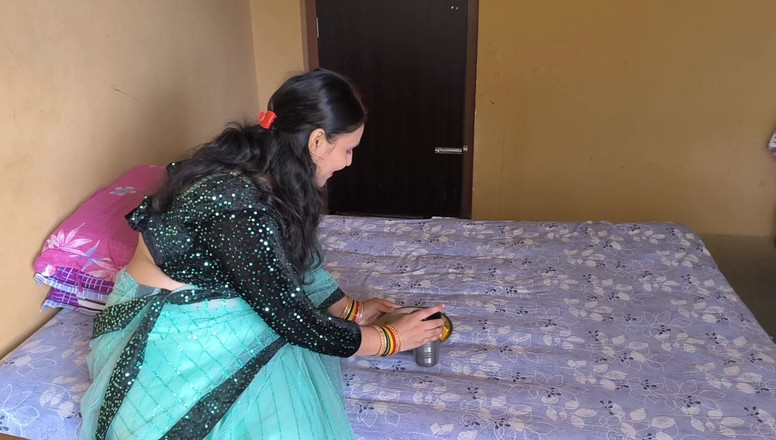 pujaprem: 左吃laddu，小继妹跳进了两万