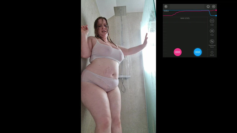 Julie_Bliss: Julie bliss- controllo della doccia lovense