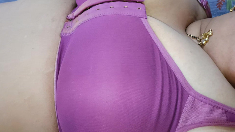 Catchybusty: Stăpâni în muie desi bhabhi
