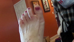 BBW nurse Vicki adventures with friends: L'infermiera Vicki con le unghie dei piedi rosse feticismo del...