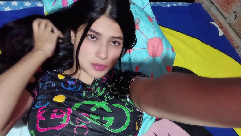 Yulieth Gomez: Vídeo chamada com minha cunhada eu mostro minha vagina