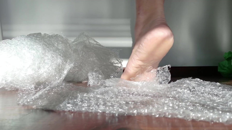 Kinky Lyrical: Barefoot Asmr Standing on Bubble Wrap