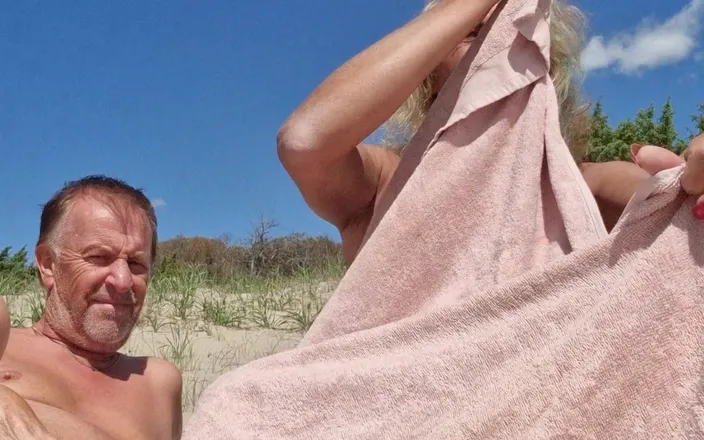 Gigi and David: Sex Show Stripchat, Nudist Beach, Shemale and Guy, Gigi and...