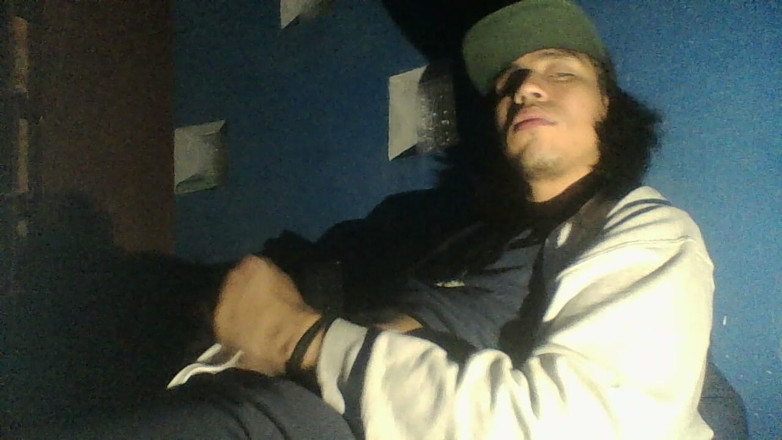 AlexAlejandro13: 내가 자위하는 영상을 보고 있어요