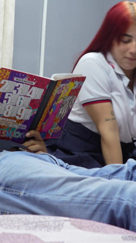 La studentessa viene rimproverata dal patrigno apu