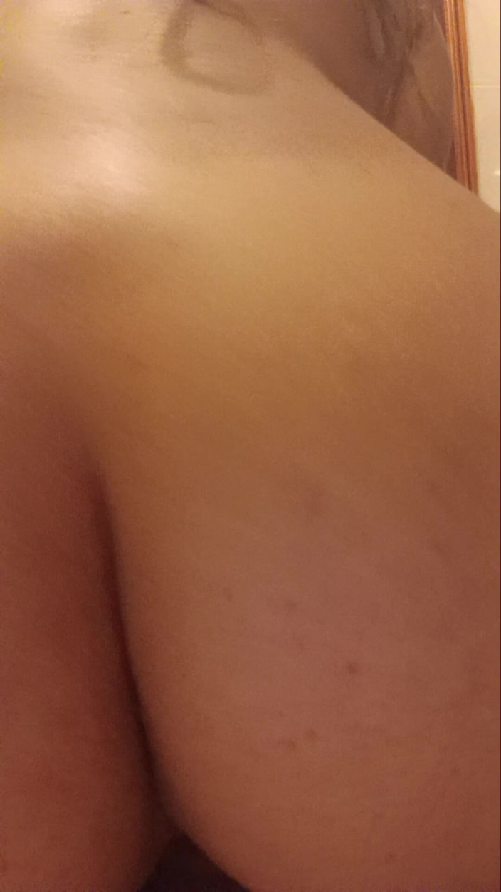 Anita2008: Geiler MILF lutscht