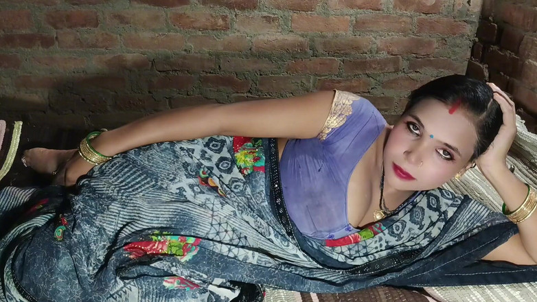 Renudbf: Bhabhi Kampung India Baru Berkongkek dengan Audio Hindi