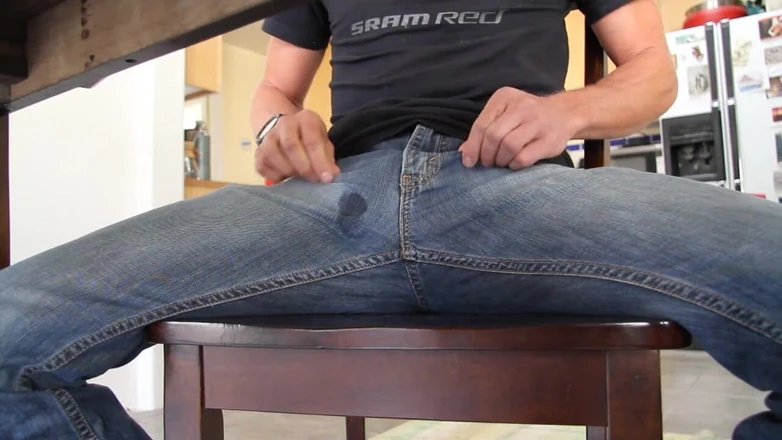 Lapetus: Ohne hände abspritzen in meiner jeans