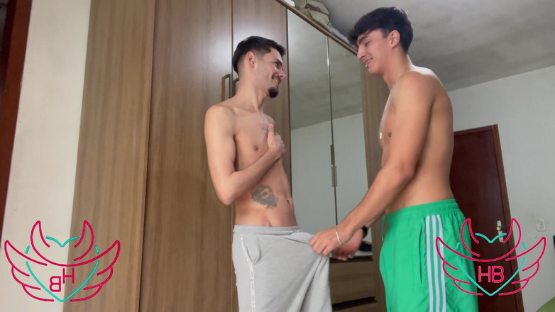 Heitor Bauman OFC: Komşum sürprizle geldi ve yarağımı emdi