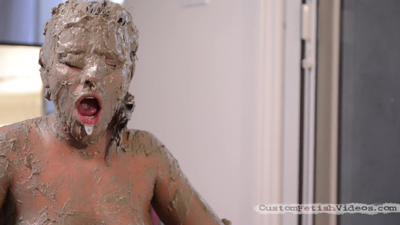 Anatomik Media: Adriana Chechik Sexual Mudbath