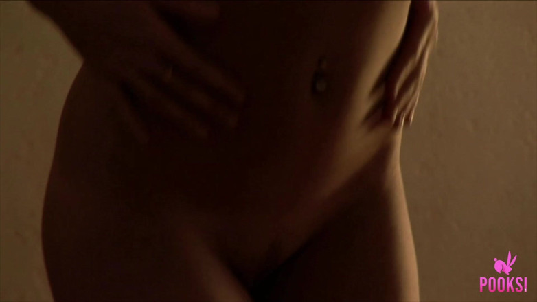 Pooksi: Sweetheart Alexandra plays with her pussy until she cums!