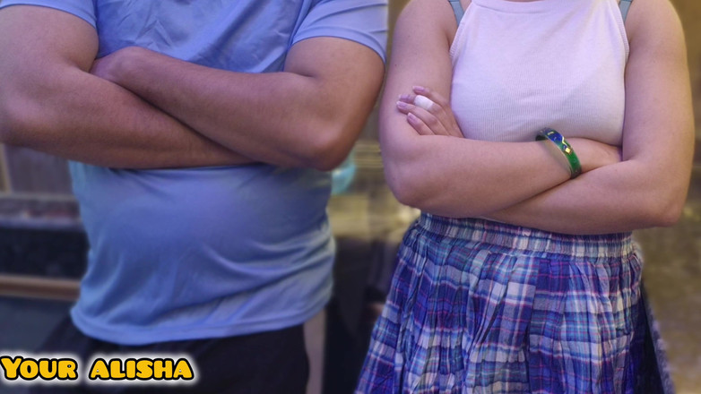 Your Alisha: Het styvsysters vän knullad av kåta styvbror