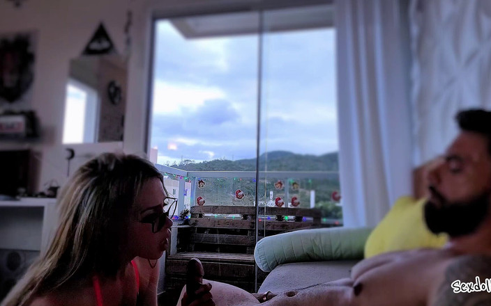 Sexdoll520: सौतेली बहन बहुत चिढ़ाती है और चूसती है, गले में गहरे लंड के साथ लंड की सवारी करने में मजा लेती है