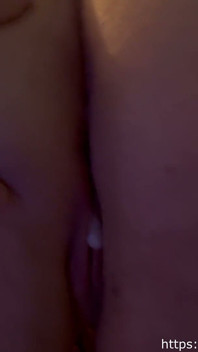 Ma femme infidèle reçoit un autre gros creampie après m’avoir fait cocu