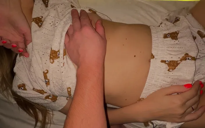 Gigi oficial: 59 Years Old Dick Vs 18 Years Old Pussy