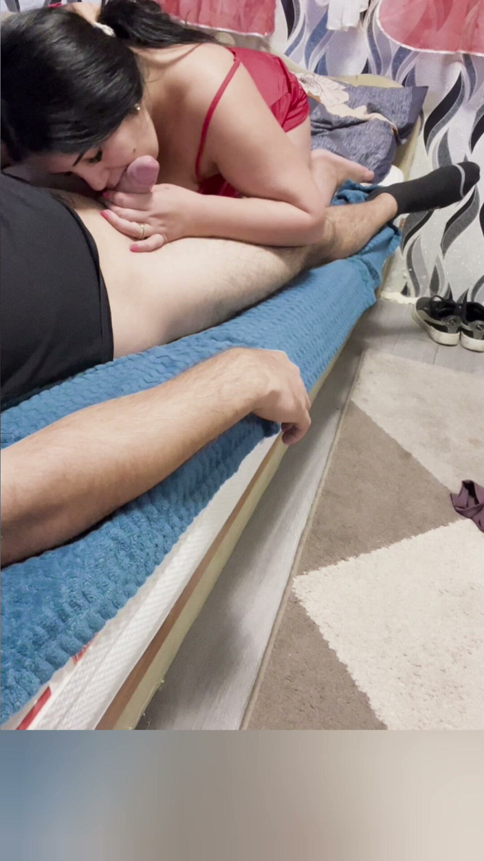 Miriamdavid97: Which Do You Think I Sucked More-the Banana or His...