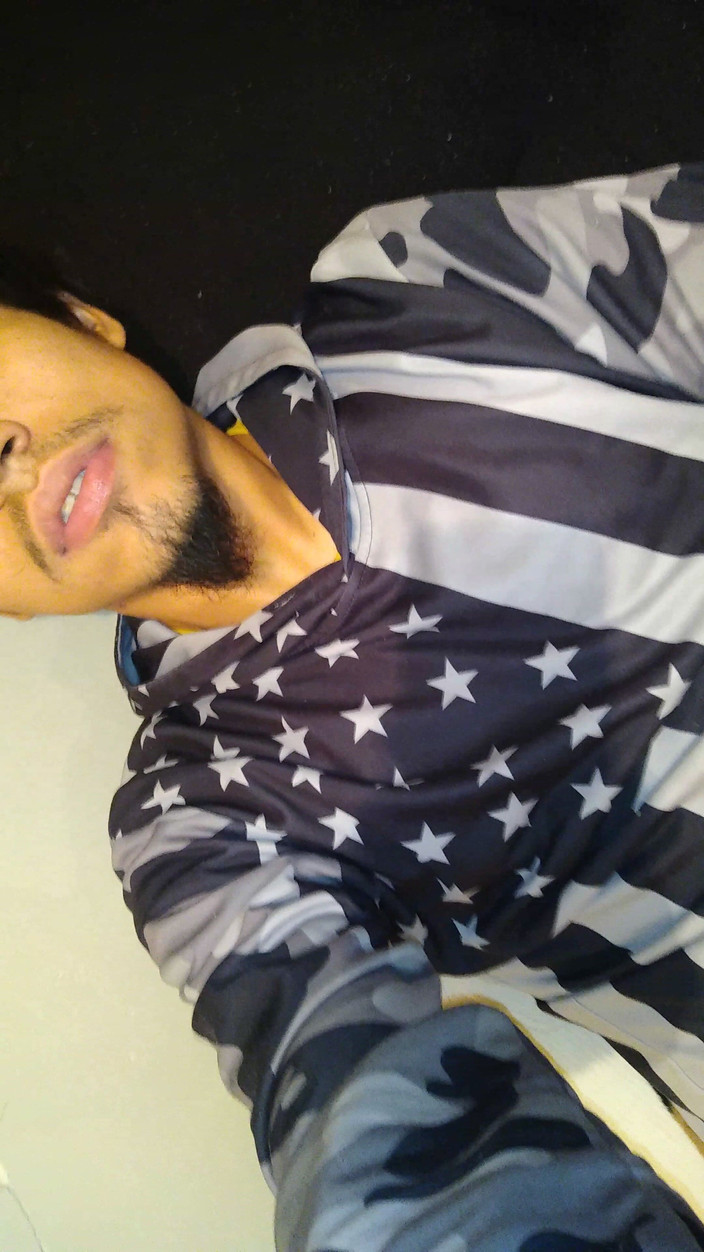 AlexAlejandro13: Combien c’est de regarder du porno