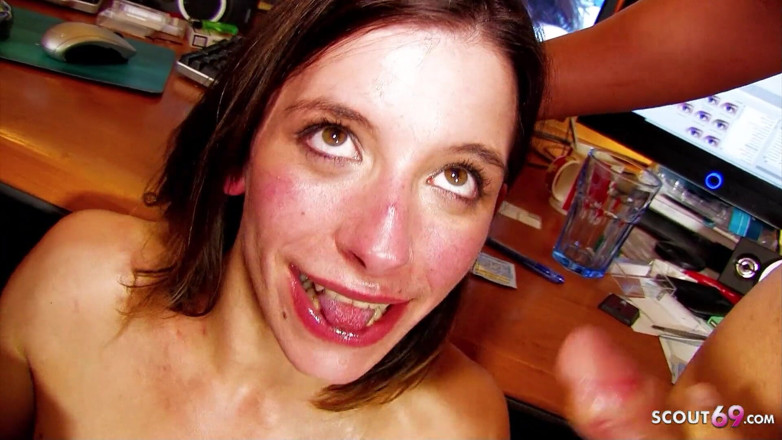 Full porn collection: Seksowna milf Amelie zerżnięta do orgazmu przez pasierba i jego...