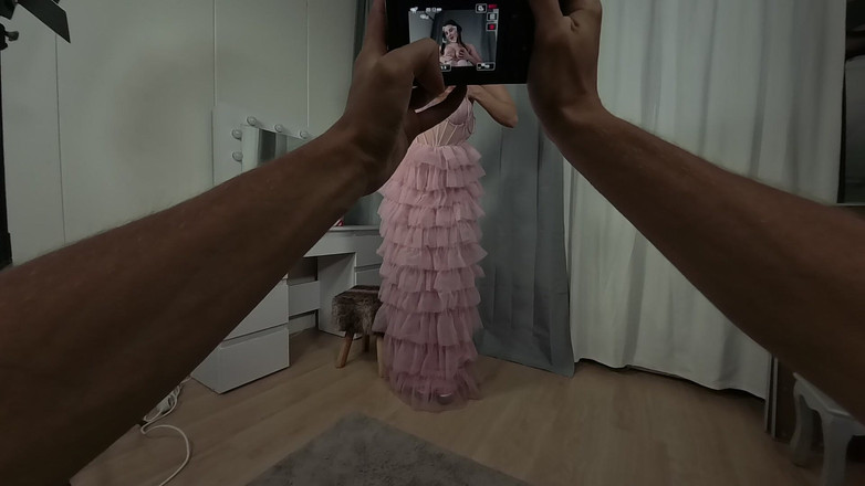 Ferrero: メレナ・マリア・リャとのバックセール