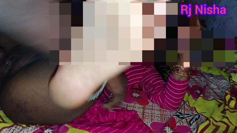 RJ NISHA: Desi Aunty First Time Sex Rj Nisha