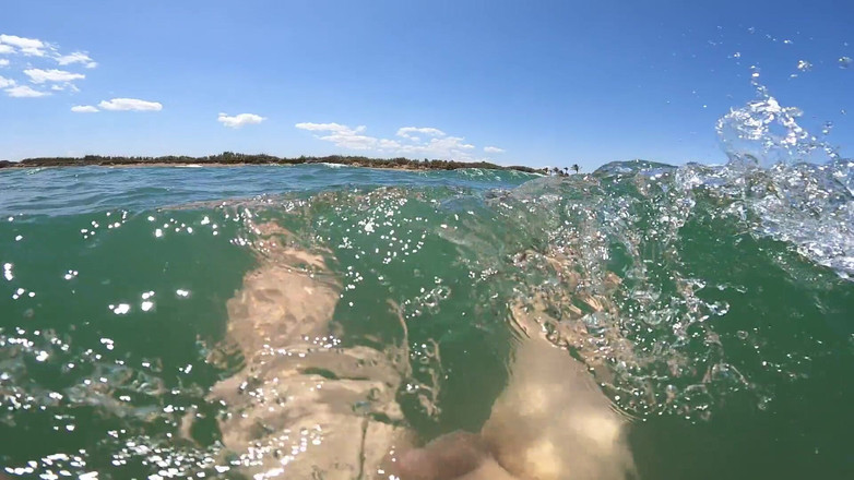 Cool Body: Spuszczę się tylko dla przyjemności uczucia wolnego, nagiego na publicznej...