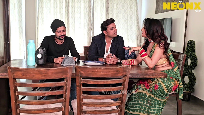 Neonx VIP studio: Nejoblíbenější macecha měla sex s nevlastním synem Přátelé! Desi porno!