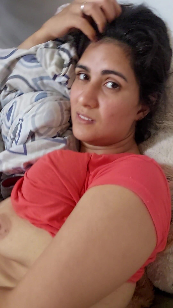 Renatinharj: Vanesinha Was Lactating and Was Deliciously Hot Look at Her...