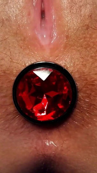Lala Licious - Ruby Red a părăsit curul cerșind mai mult