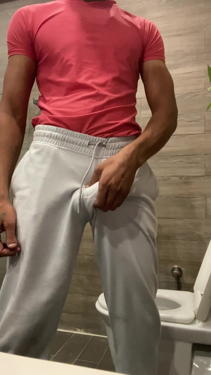 WeakBond365: Tshirt Sex Men