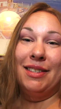 Amateur sex-tape szene-2 mollige blondine in sexy dessous genießt interracial fick